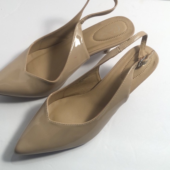 Woman’s comfort fall nude closed toe comfort heels - Picture 7 of 11